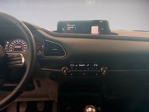 Mazda CX-30 2.5 e-SKYACTIV G 140 CV Centre-Line - Foto 11