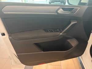 Volkswagen Touran Sport 2.0 TDI 110 kW R-LINE - Foto 13