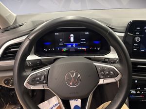 Volkswagen T-Roc Más 1.5 TSI 110 kW - Foto 8
