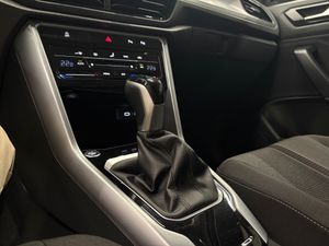 Volkswagen T-Roc Más 1.5 TSI 110 kW - Foto 18