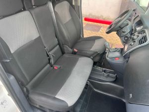 Nissan NV250 3pl 1.5dCi 70 kW 95 CV L1H1 COMFORT  - Foto 21