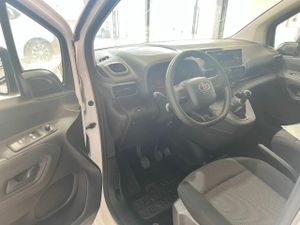 Toyota Proace City 1.5D 75kW 100CV GX 650kg Media  - Foto 17