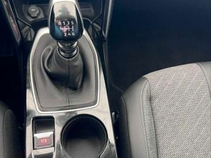 Peugeot 2008 Allure Gasolina 100 SS 6 Vel. MAN  - Foto 26