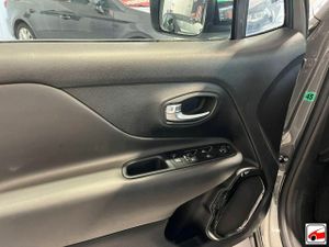 Jeep Renegade Night Eagle II 1.0G 88kW 120CV 4x2  - Foto 18