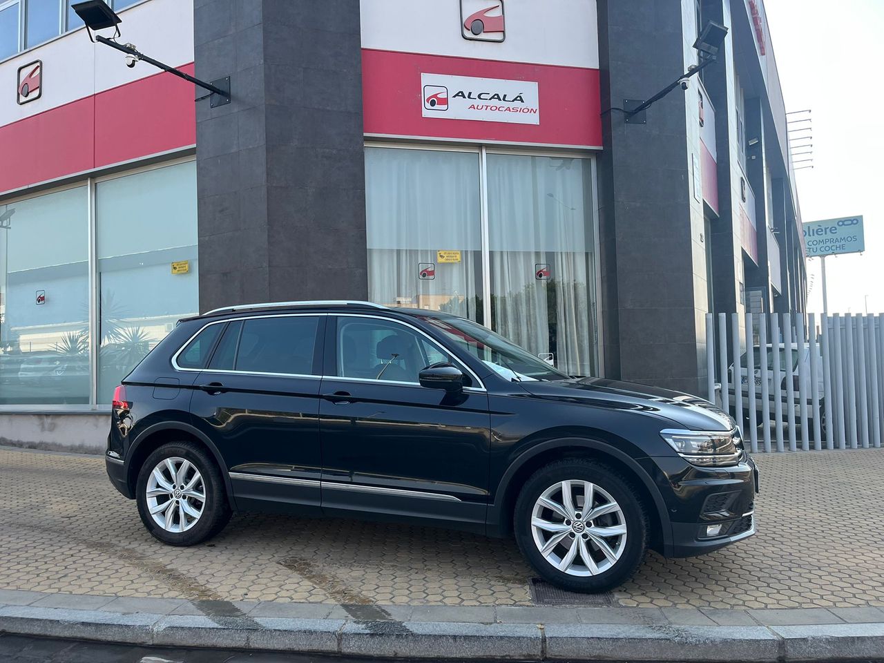 Volkswagen Tiguan 2.0 TDI SPORT DSG 150CV - Foto 1