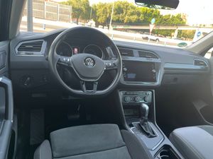 Volkswagen Tiguan 2.0 TDI SPORT DSG 150CV - Foto 8
