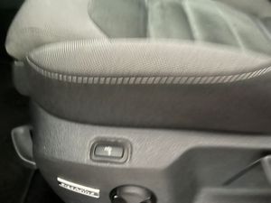 Volkswagen Golf 1.6 TDI HIGHLINE 115CV - Foto 24