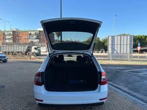 Skoda Octavia Combi 1.0 TSI Ambition 115cv - Foto 5