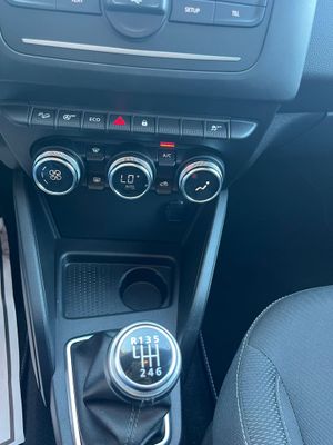 Dacia Duster 4WD Blue DCI 115CV COMFORT - Foto 30