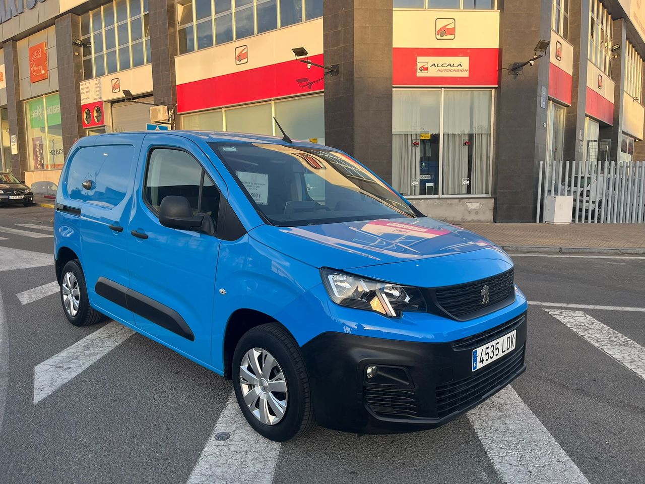 Peugeot Partner PREMIUM STANDARD BlueHDI 75cv - Foto 1