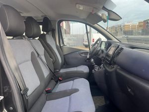 Opel Vivaro 2.9 T L1H1 9 PLAZAS - Foto 4
