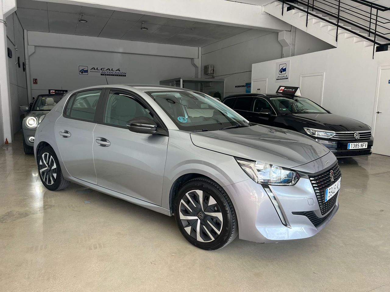 Peugeot 208 Active Pack PureTech 100 S&S - Foto 1