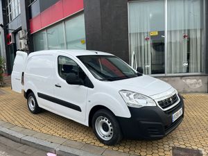 Peugeot Partner Furgón L1 1.6 HDI 75cv - Foto 18