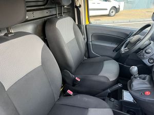 Renault Kangoo Furgón Maxi Blue DCI - Foto 12