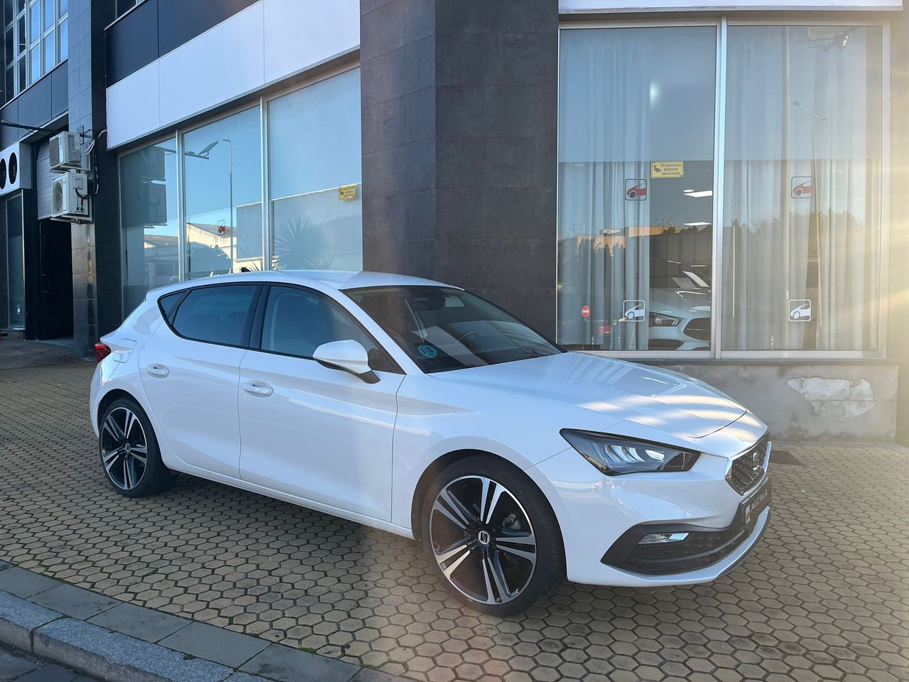 Seat Leon 2.0 TDI STYLE & GO 115CV - Foto 1