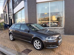 Audi A3 1.6 TDI 105 CV Attraction - Foto 15