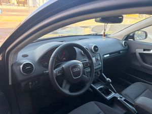 Audi A3 1.6 TDI 105 CV Attraction - Foto 10