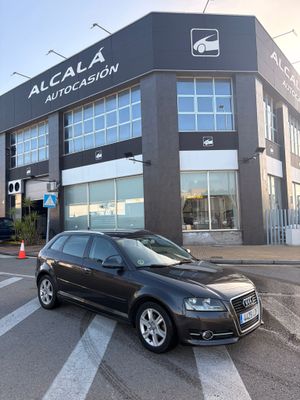 Audi A3 1.6 TDI 105 CV Attraction - Foto 17
