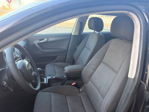 Audi A3 1.6 TDI 105 CV Attraction - Foto 8