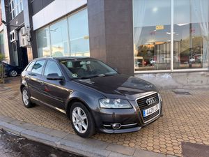 Audi A3 1.6 TDI 105 CV Attraction - Foto 26