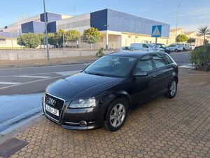 Audi A3 1.6 TDI 105 CV Attraction - Foto 30