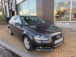 Audi A3 1.6 TDI 105 CV Attraction - Foto 5