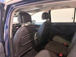 Volkswagen Touran 2.0 TDI HIGHLINE 150CV - Foto 24