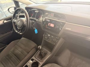 Volkswagen Touran 2.0 TDI HIGHLINE 150CV - Foto 17