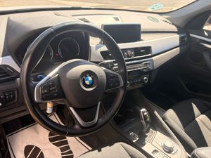 BMW X1 sDrive 16d Auto. Business - Foto 9