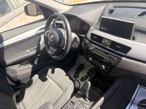 BMW X1 sDrive 16d Auto. Business - Foto 17