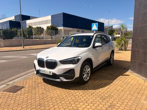 BMW X1 sDrive 16d Auto. Business - Foto 12