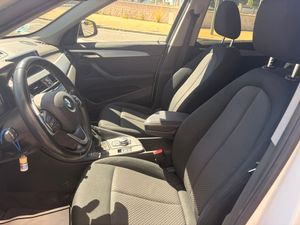 BMW X1 sDrive 16d Auto. Business - Foto 6