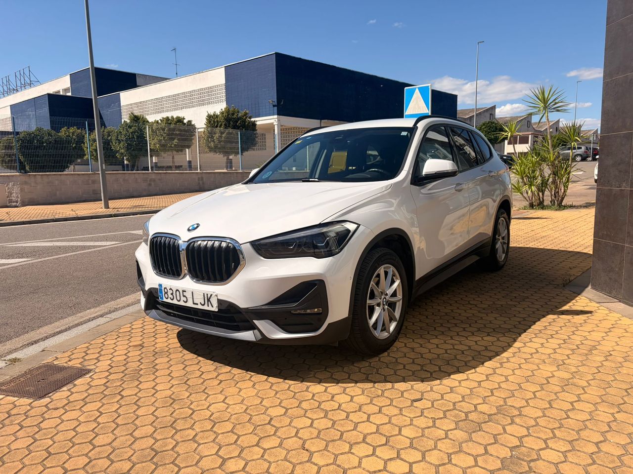 BMW X1 sDrive 16d Business Auto - Foto 1