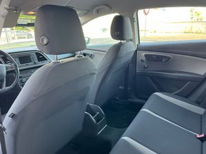 Seat Leon 1.6 TDI CR 90 CV Reference - Foto 17