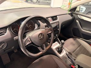 Skoda Octavia Combi 1.0 TSI 85 kW - Foto 5