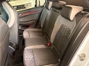 Volkswagen Golf R-Line 2.0 TDI 110 kW - Foto 23