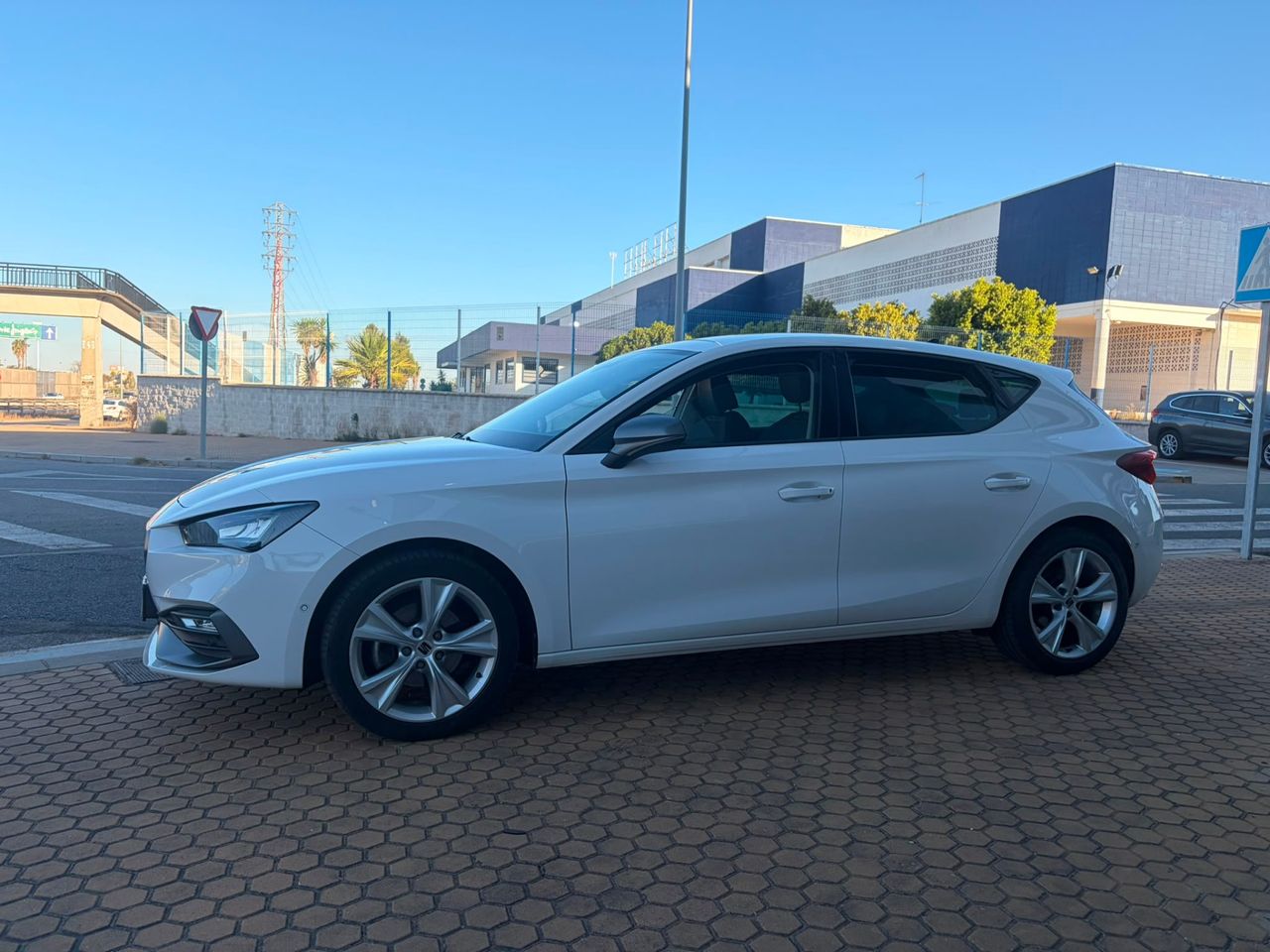 Seat Leon 2.0 TDI CR 110 KW - Foto 1