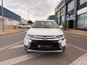 Mitsubishi Outlander Motion 4WD 220 DI-D 7 plazas - Foto 30