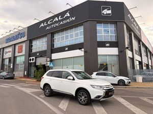 Mitsubishi Outlander Motion 4WD 220 DI-D 7 plazas - Foto 2