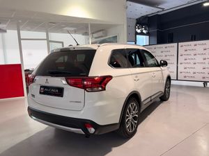 Mitsubishi Outlander Motion 4WD 220 DI-D 7 plazas - Foto 5