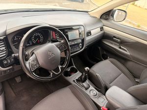 Mitsubishi Outlander Motion 4WD 220 DI-D 7 plazas - Foto 20