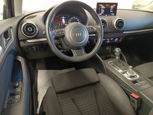 Audi A3 Sportback 2.0 TDI clean 150 S tro S line  - Foto 19