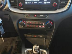 Kia XCeed 1.0 TGDi Drive 88kW 120CV  - Foto 16