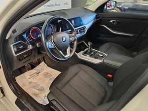 BMW Serie 3 318d Berlina - Foto 11