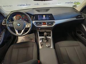 BMW Serie 3 318d Berlina - Foto 14
