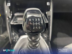 Peugeot 208   Puretech 100 Allure - Foto 22