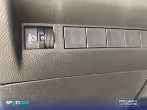 Peugeot 208   Turbo 100 S&S 6 Vel. MAN Allure - Foto 13