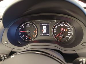 Audi Q3 Attraction - Foto 17
