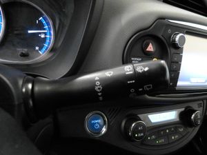 Toyota Yaris 1.5 HYBRID ACTIVE  - Foto 21