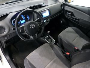 Toyota Yaris 1.5 HYBRID ACTIVE  - Foto 9